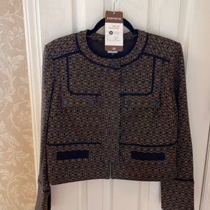 This is a brand new never worn medium Cabi jacket for the fall of 2023